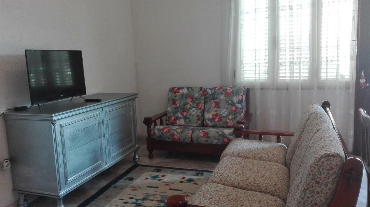شقة Sunflower House سينيسكولا المظهر الخارجي الصورة