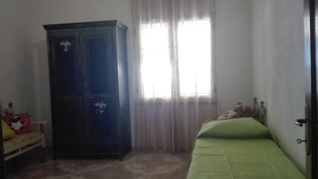 شقة Sunflower House سينيسكولا المظهر الخارجي الصورة