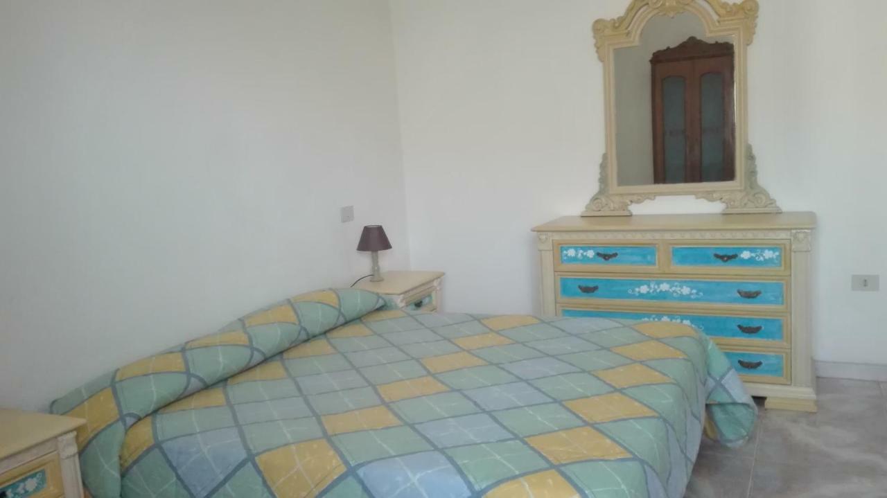 شقة Sunflower House سينيسكولا المظهر الخارجي الصورة